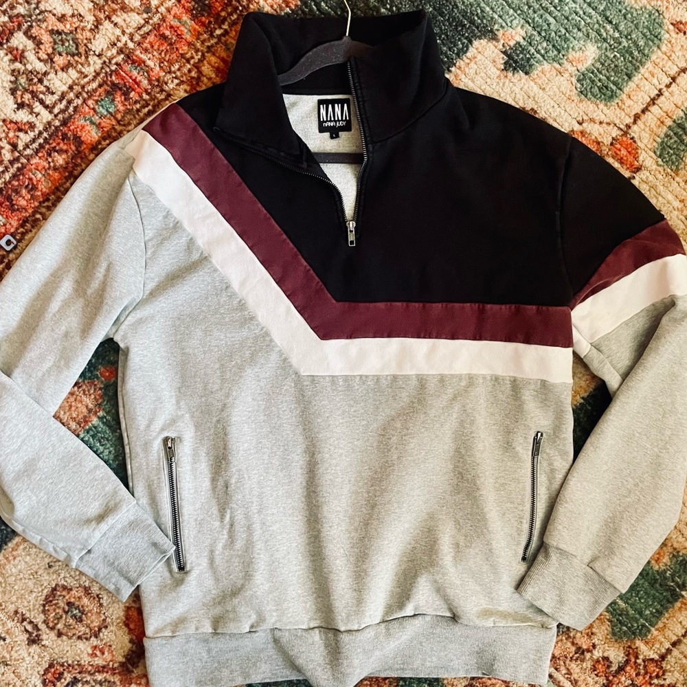 NANA JUDY sweatshirt
